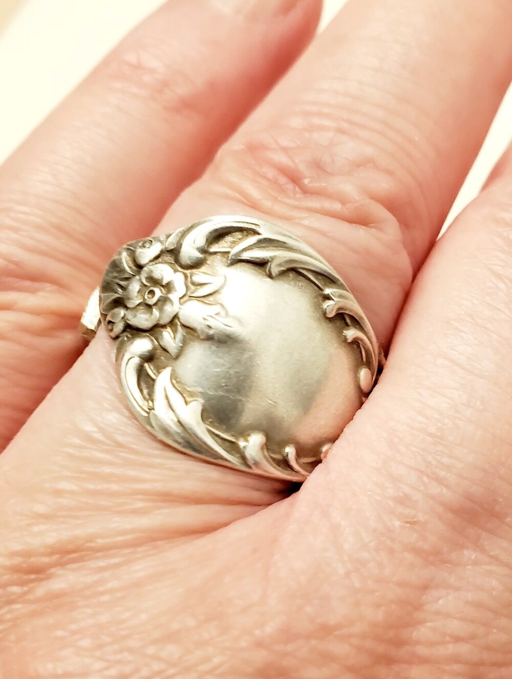 Rogers Silver Plate Floral Spoon Ring - Size 8 Wrap Ring
